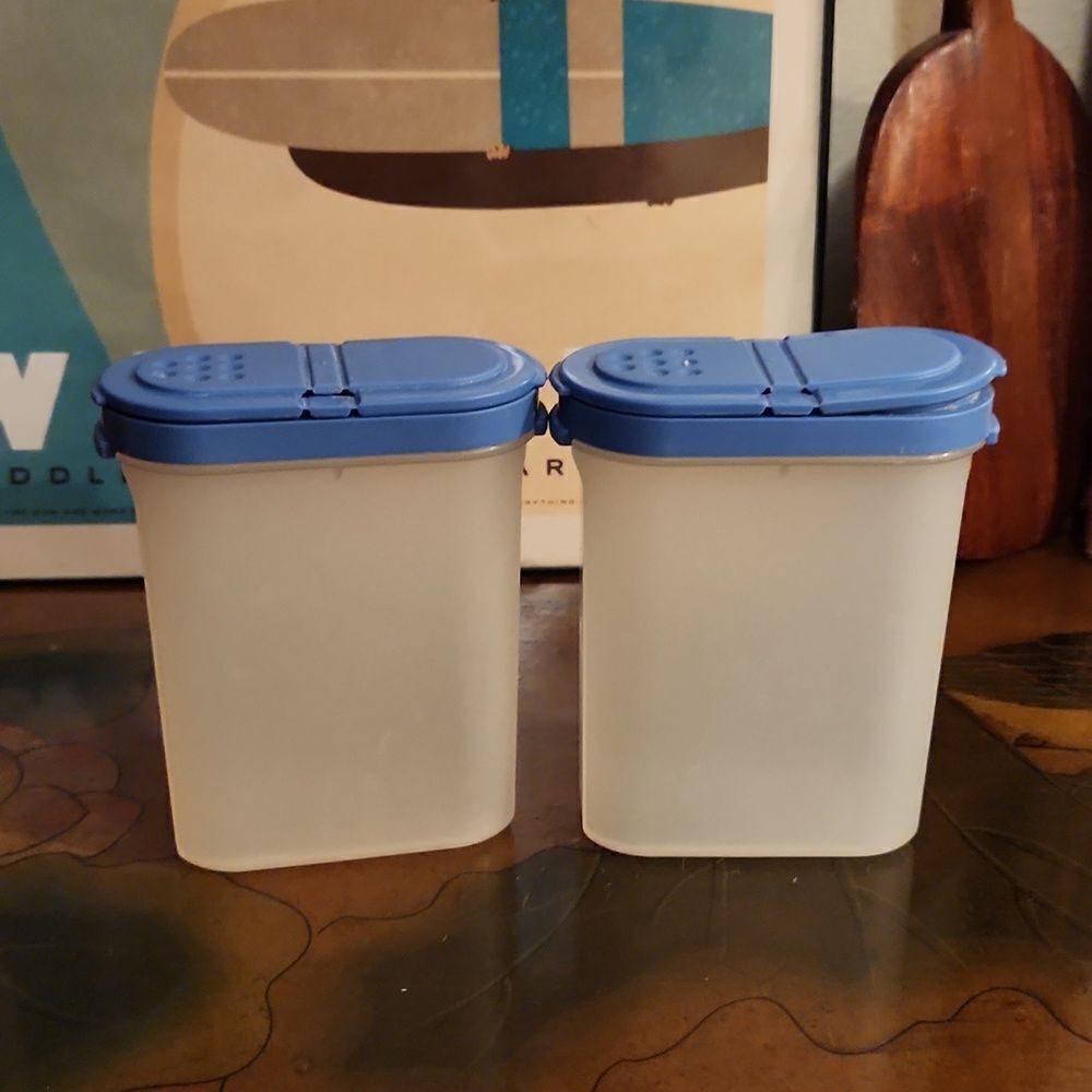 Tupperware Spice Shaker Container Set of 2 Blue Lids